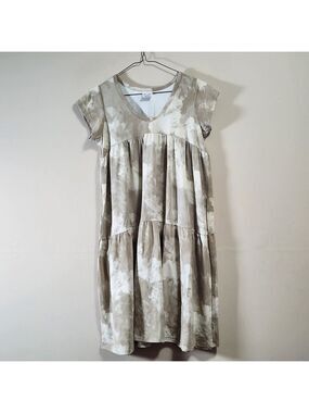 Jax + lennon double ruffle midi print dress size small